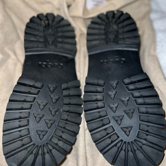 Unisex Gucci Clogs - Picture 3 of 5